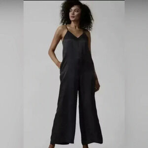 Athleta black calm cool sleep Romper Lounge pajama size XS New